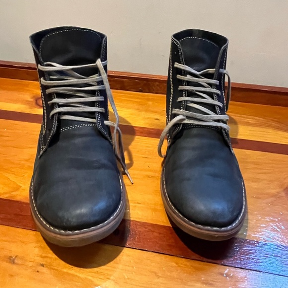 Vintage Leather lace up ankle boots - Picture 7 of 11